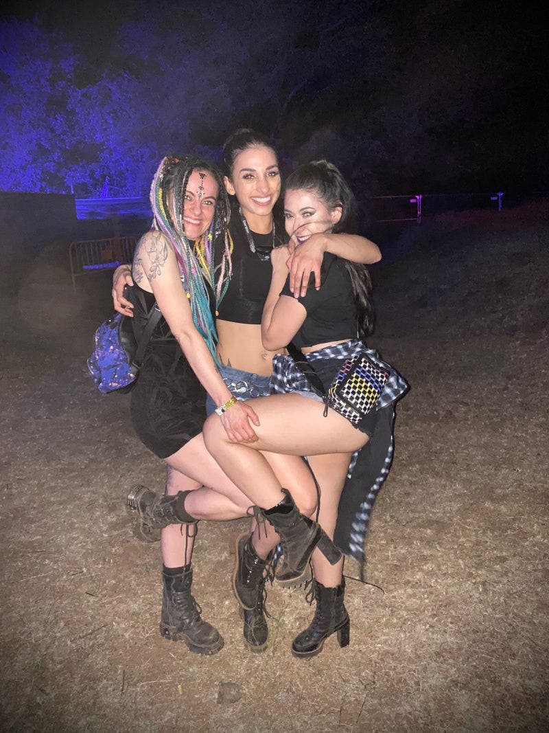 review thumbnail images 2